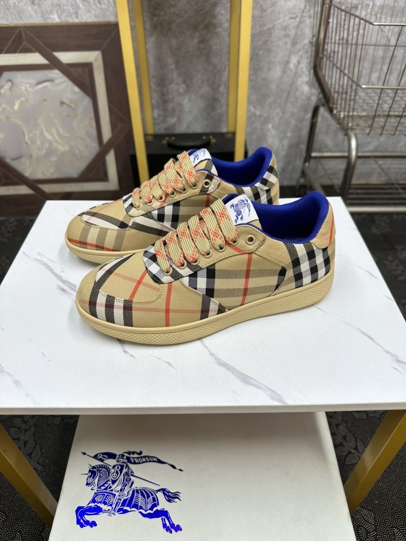 Burberry Low Shoes